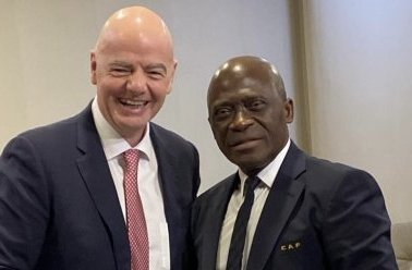 FIFA&nbsp;: Pierre-Alain Mounguengui affiche son soutien à Gianni Infantino pour 2027