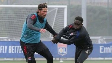 Olympique lyonnais : Bryan Meyo intègre le groupe professionnel après les barrages du Mondial 2026